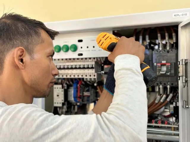 jasa maintenance electrical